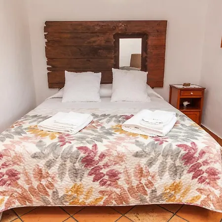 Countryside Retreat House Ferienhaus Marmelete