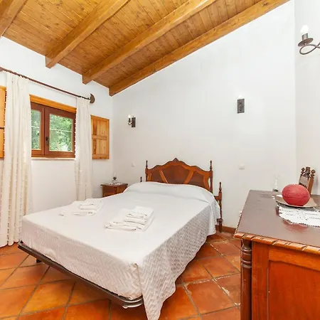 Countryside Retreat House